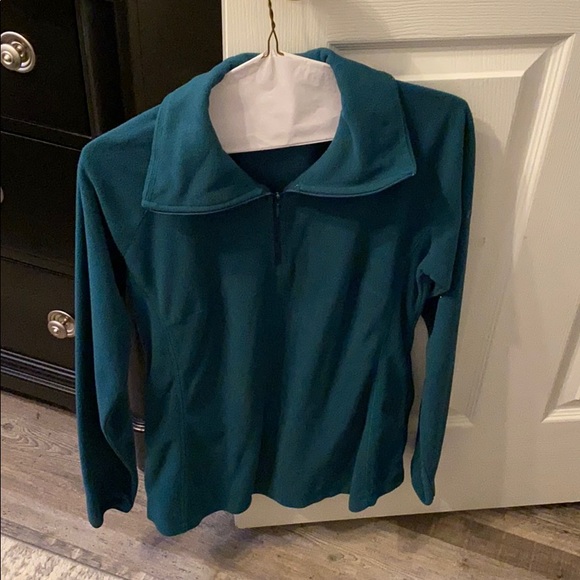Columbia Jackets & Blazers - Columbia pullover